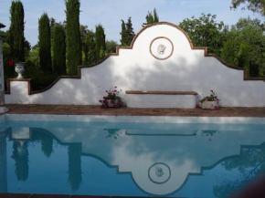 Unique historic house wifi,pool in Andalucian private estate, Hornachuelos